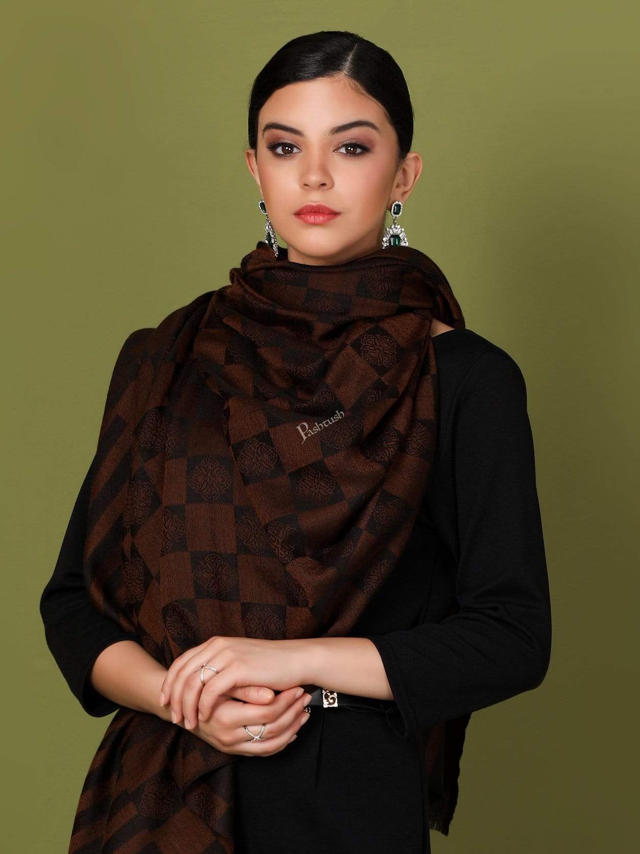 Pashtush Store Stole Pashtush Womens Fine Wool, Soft and Warm, Checkered stole, Espresso Brown