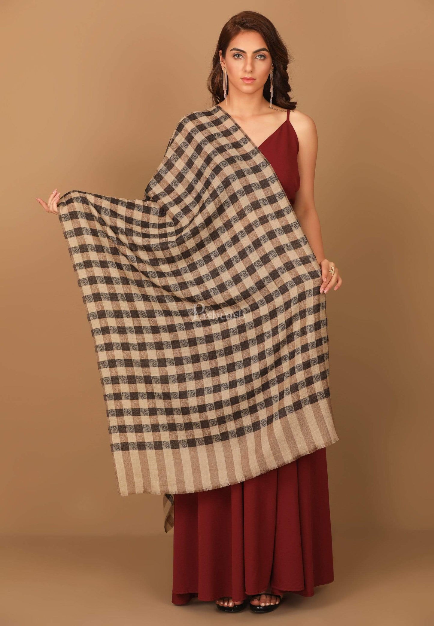 Pashtush India Stole Pashtush Womens Luxury Wool Checkered Scarf,  Reversible, Extra-Fine, Black and Beige